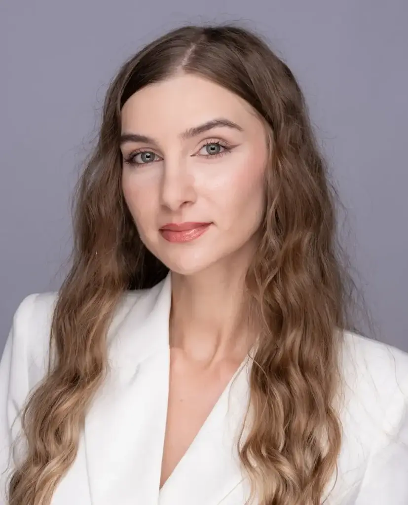 Yasmina Macovei - Senior Associate